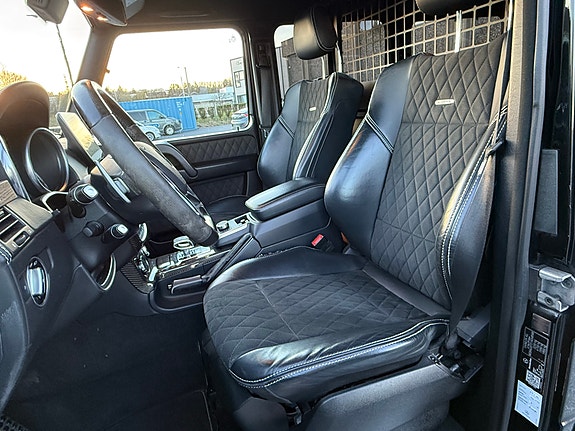 Mercedes-Benz G63 25 of 30
