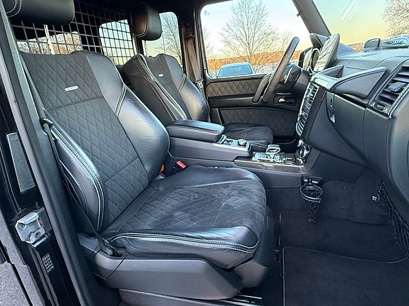 Mercedes-Benz G63 20 of 30