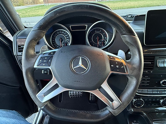 Mercedes-Benz G63 27 of 30