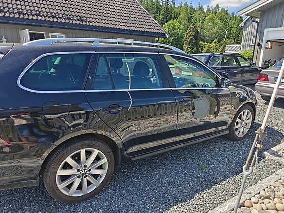 Volkswagen Golf VI 5 of 22