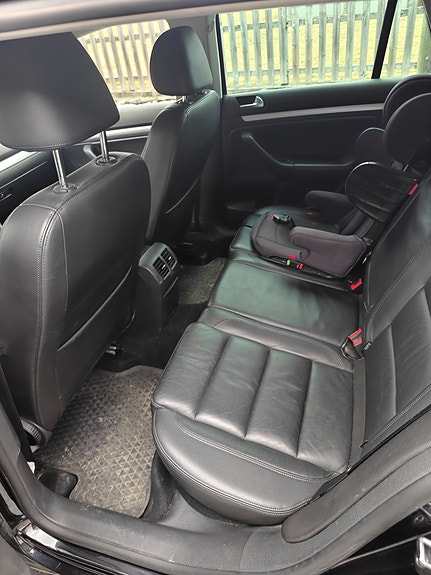 Volkswagen Golf VI 10 of 22