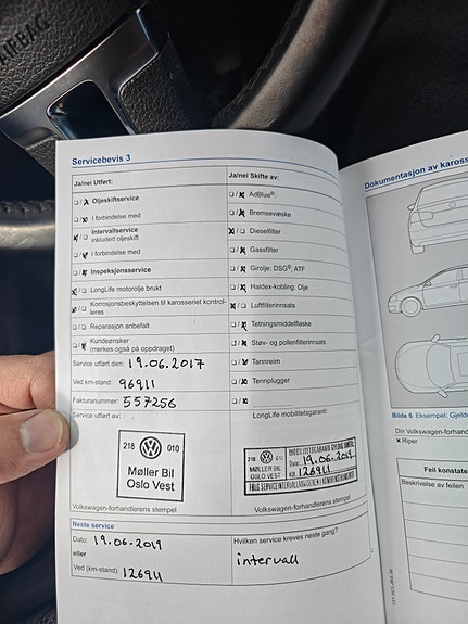 Volkswagen Golf VI 17 of 22