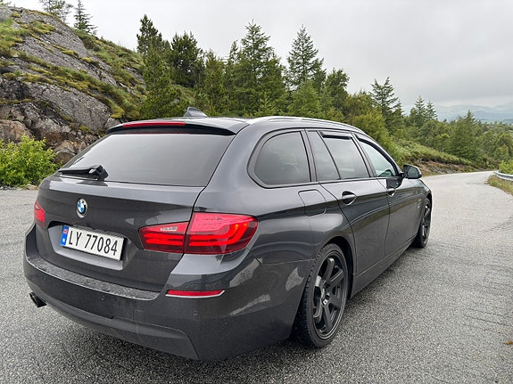 BMW 520d 3 of 9