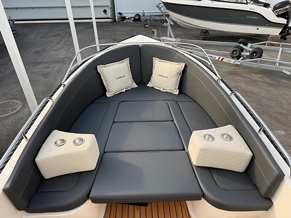 Carisma 570 Sloep m/Yamaha 25 hk og stor solseng. Kun 15 timer. Alt nytt i 2024! 19 of 30