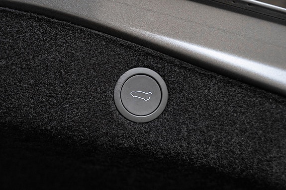 Tesla Model 3 13 of 30