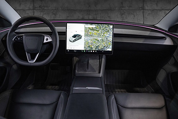 Tesla Model 3 19 of 30
