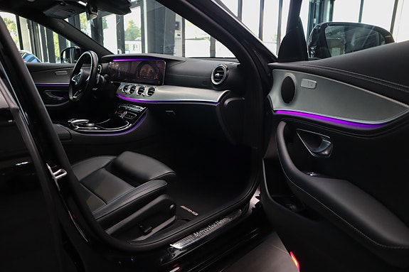 Mercedes-Benz E220 d 24 of 30