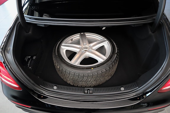 Mercedes-Benz E220 d 17 of 30