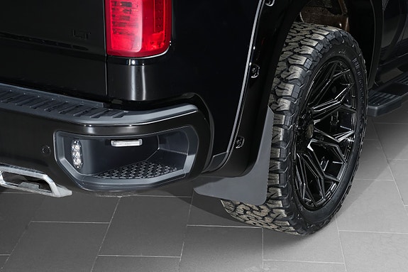 Chevrolet Silverado 1500 12 of 27