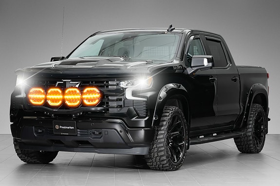 Chevrolet Silverado 1500 2 of 27