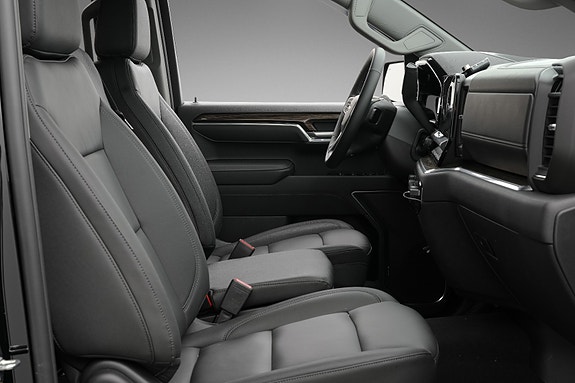Chevrolet Silverado 1500 14 of 27