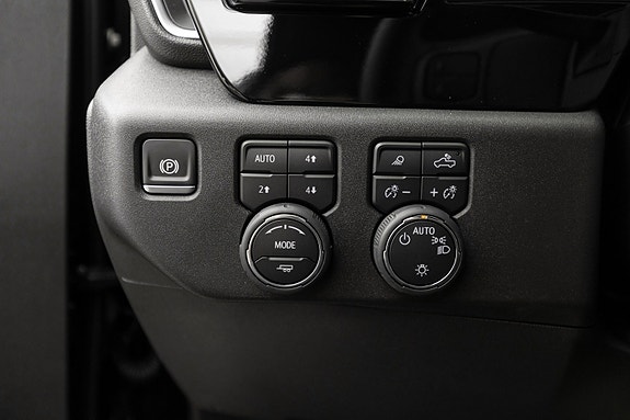 Chevrolet Silverado 1500 27 of 27