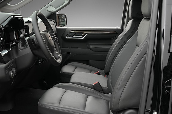 Chevrolet Silverado 1500 13 of 27