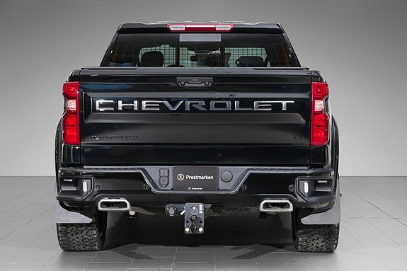 Chevrolet Silverado 1500 8 of 27