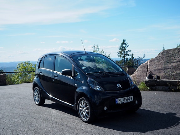 Citroen C-Zero 7 of 14