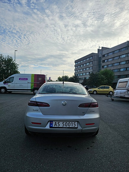 Alfa Romeo 159 5 of 13