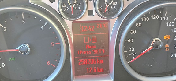 Ford Kuga 6 of 7