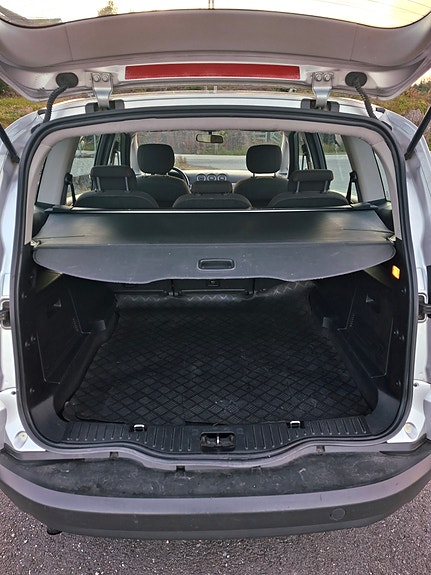 Ford S-MAX 16 of 26