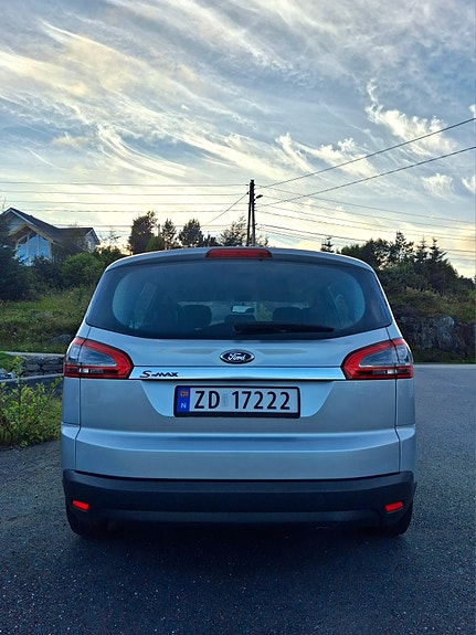 Ford S-MAX 6 of 26