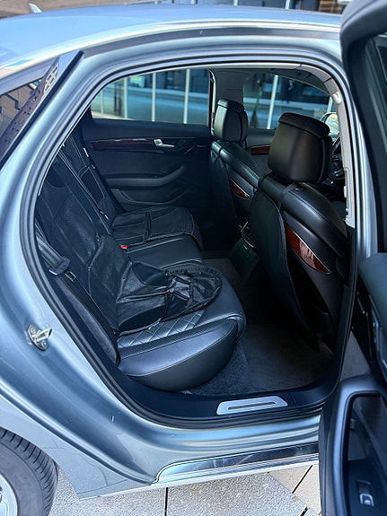 Audi A8 17 of 30