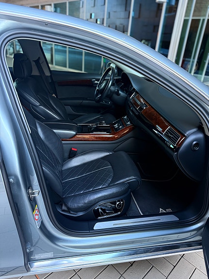 Audi A8 15 of 30