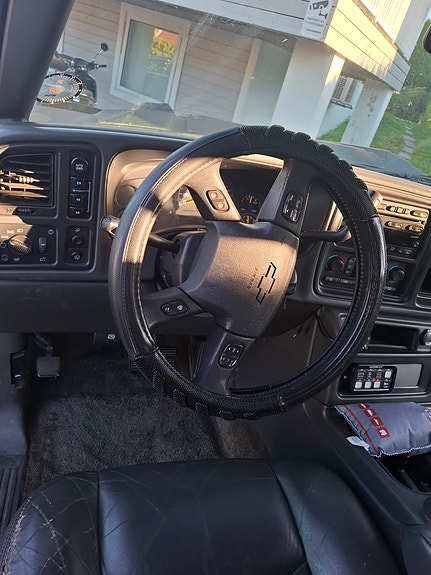 Chevrolet Avalanche 16 of 30
