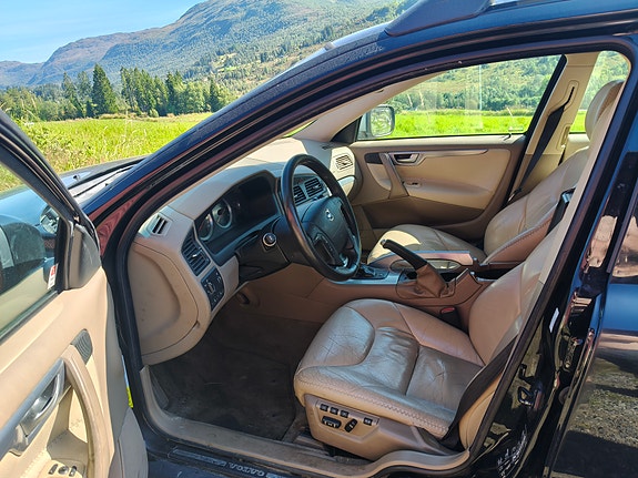 Volvo XC70 9 of 9