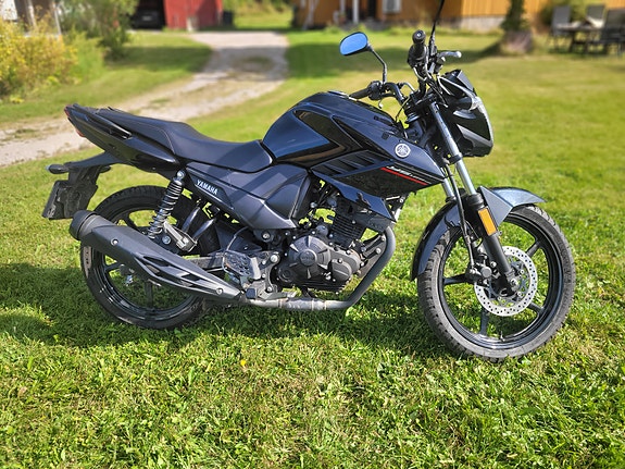 Yamaha YS 125 4 of 14