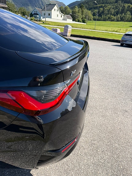 BMW i4 27 of 30