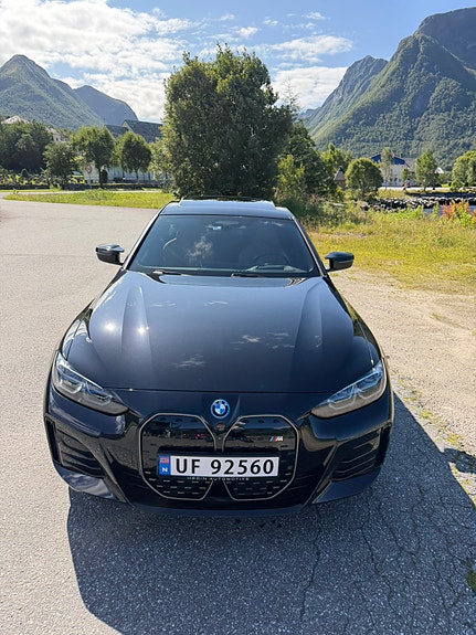 BMW i4 30 of 30