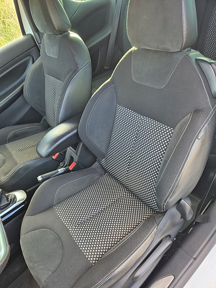 Citroen DS3 6 of 12