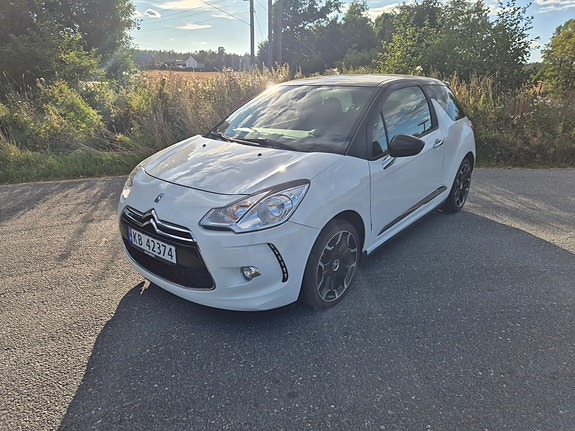 Citroen DS3 2 of 12