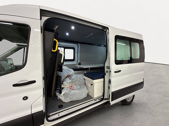 Ford Transit 10 of 30
