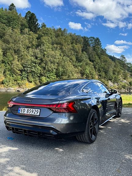 Audi e-tron GT 25 of 30