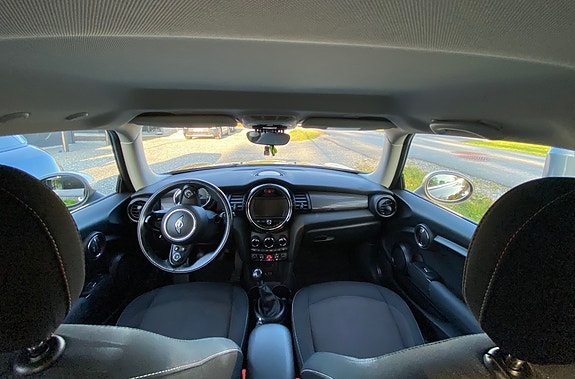 MINI Cooper 8 of 14