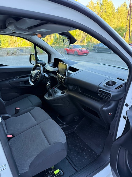 Peugeot Partner 11 of 17