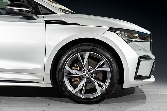 Skoda Enyaq 5 of 30