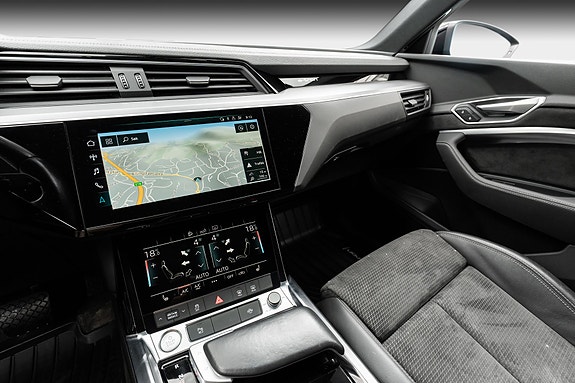 Audi e-tron 22 of 29