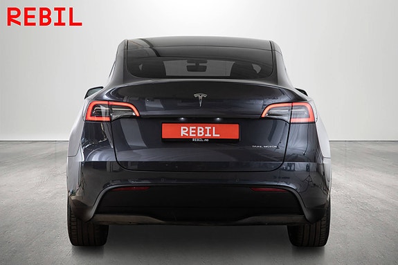 Tesla Model Y 6 of 27