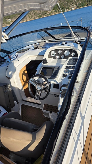 Bavaria 32 Sport 2013 - Meget godt utstyrt - Volvo Penta D6 330 - Velholdt 17 of 30