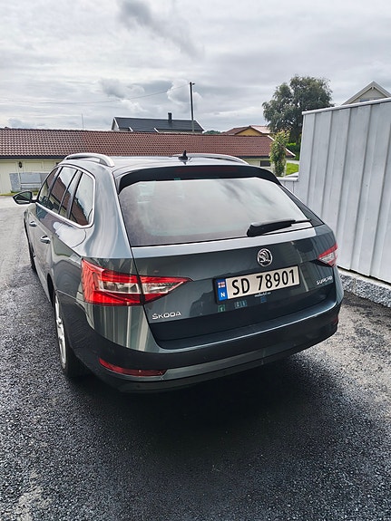 Skoda Superb 6 of 15