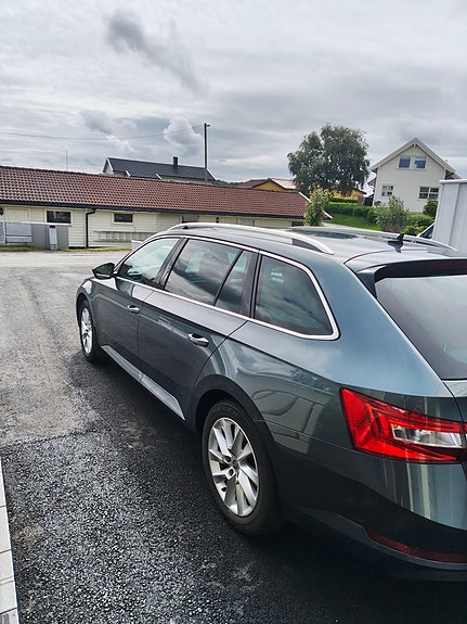 Skoda Superb 5 of 15