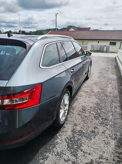 Skoda Superb 4 of 15