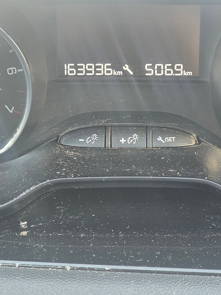 Peugeot 208 14 of 17