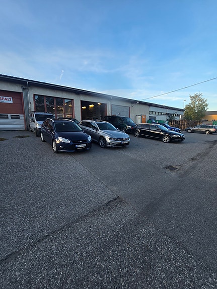 Peugeot 208 15 of 17