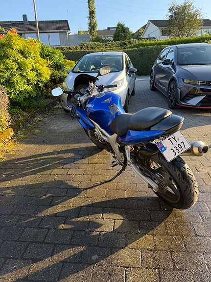 Suzuki SV 650 S 4 of 8
