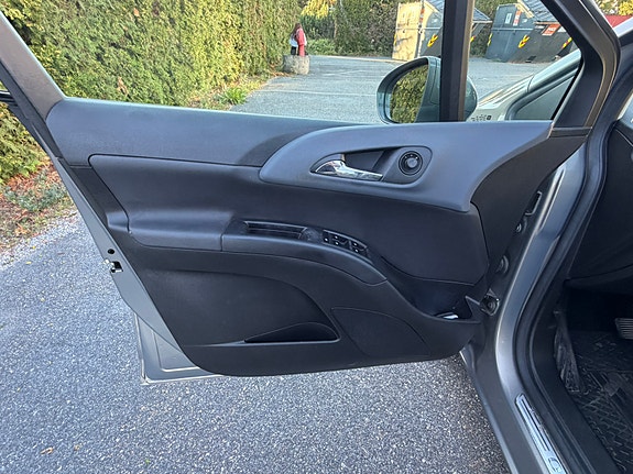 Opel Meriva 18 of 26