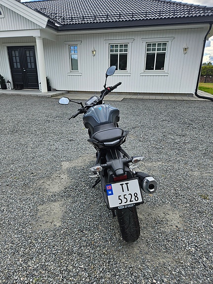 Yamaha MT-125 5 of 8