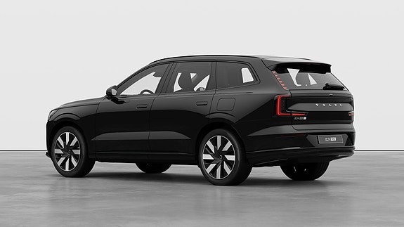 Volvo EX90 8 of 30