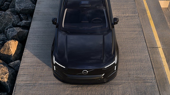 Volvo EX90 10 of 30